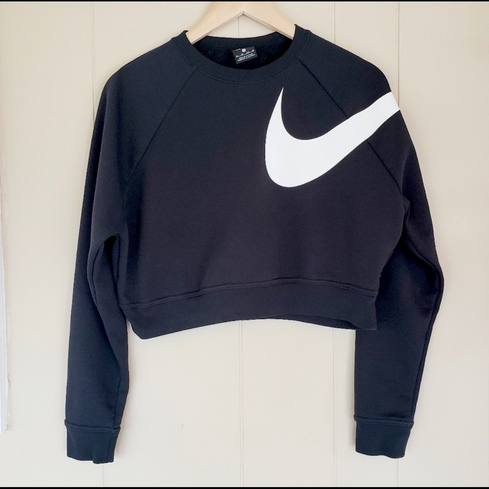 Nike black cropped sweatshirt (XS)